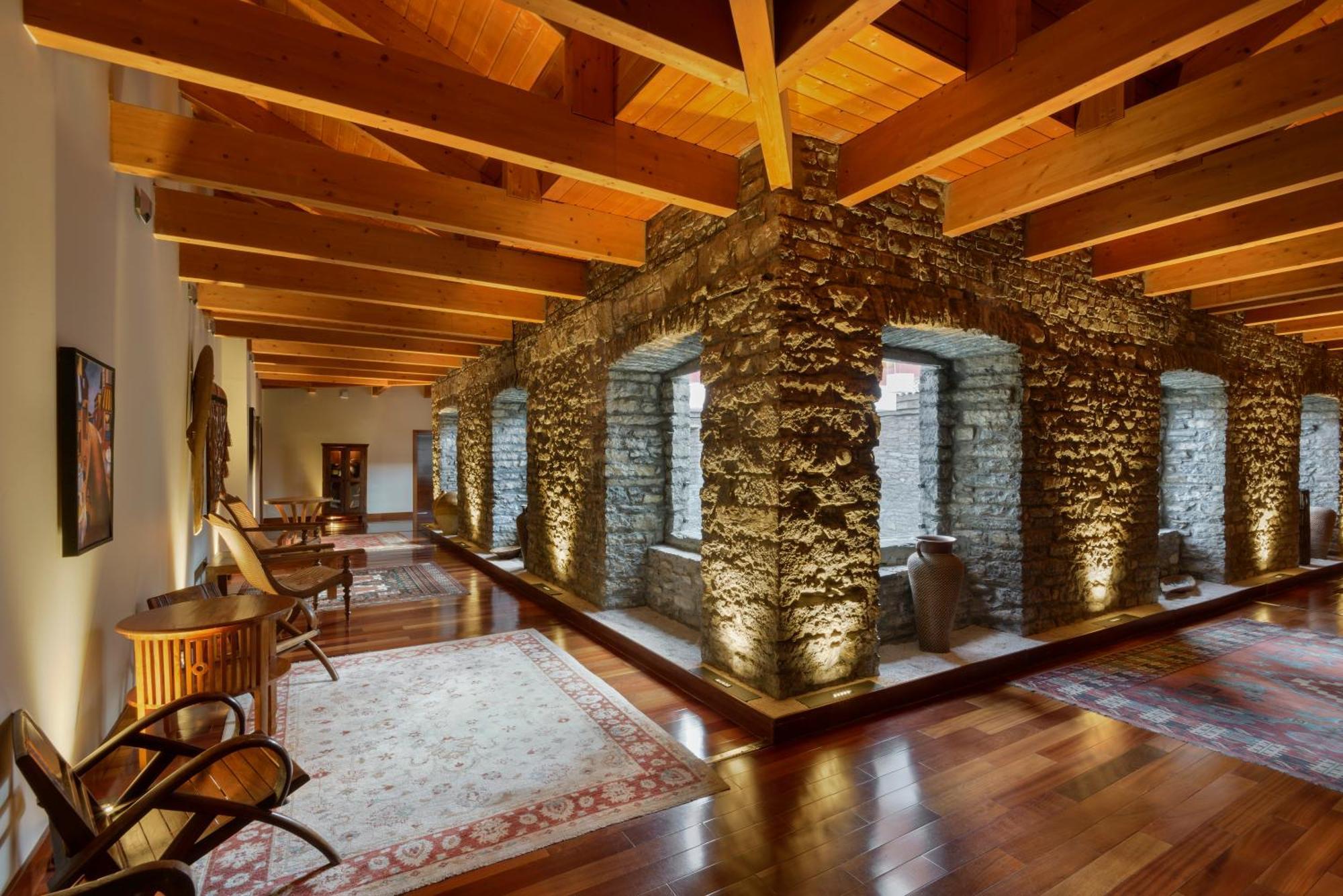 & Monasterio De Hotel
