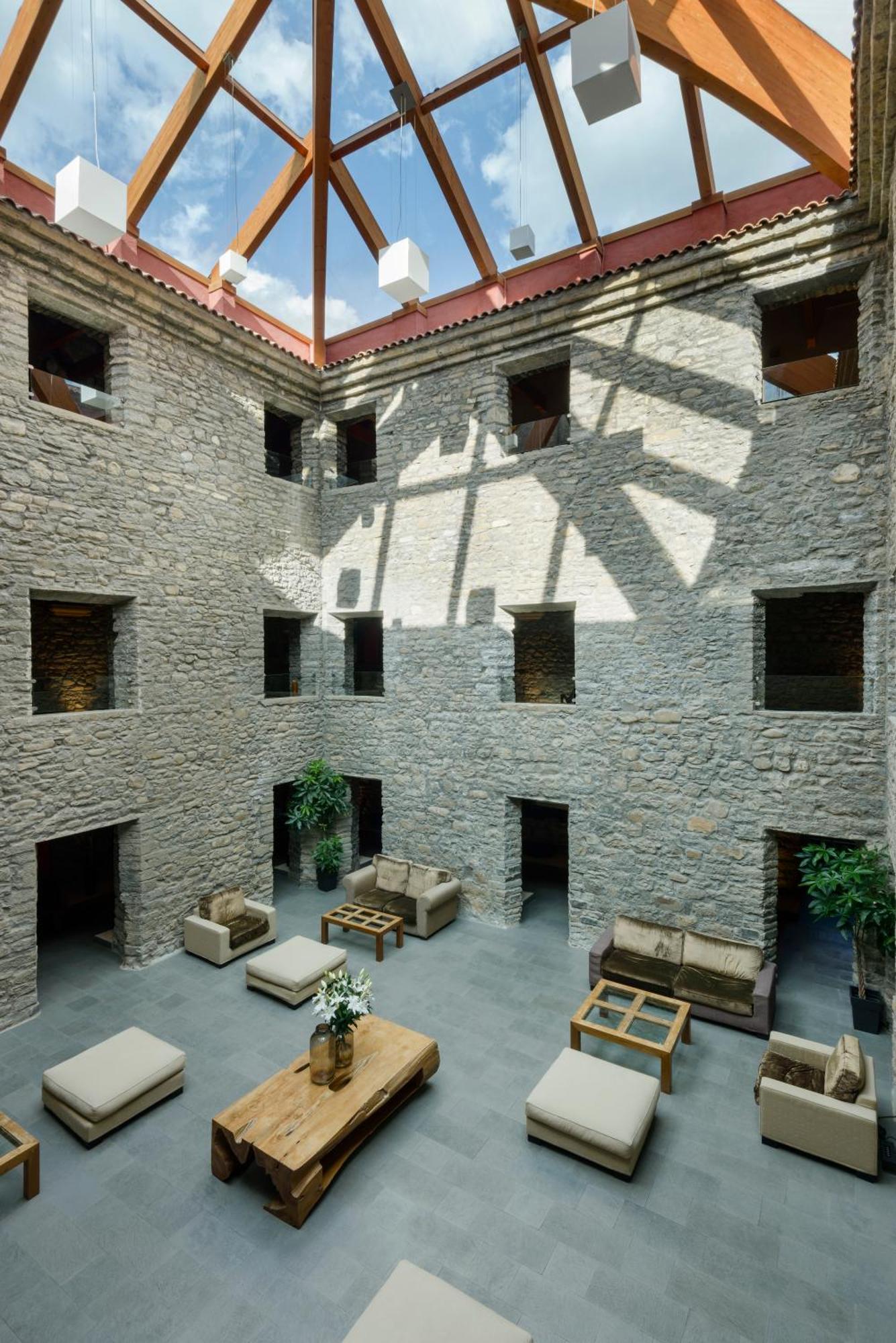 & Monasterio De Hotel