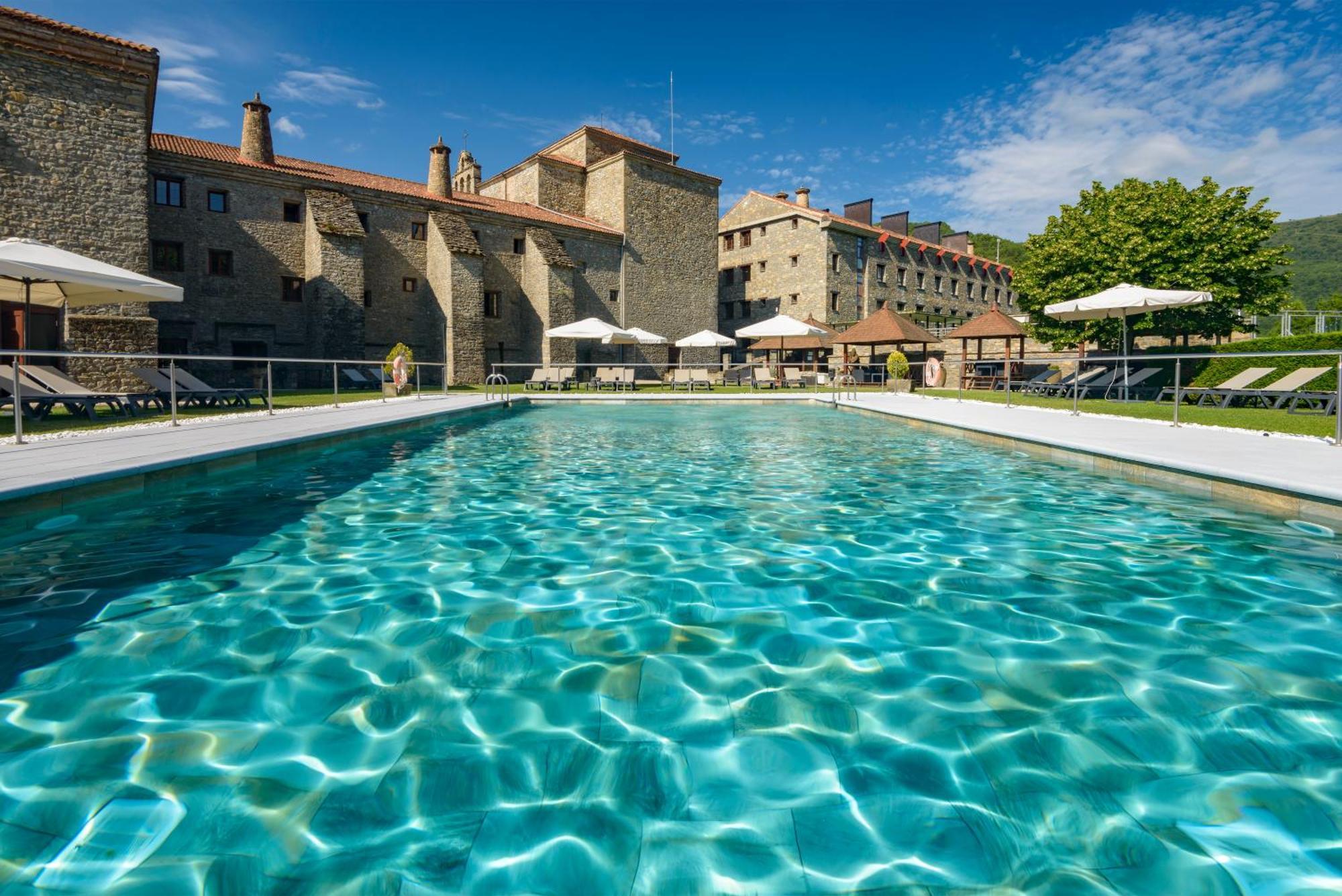 & Monasterio De Hotel