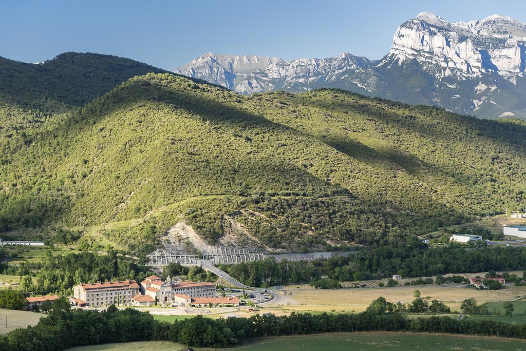 & Monasterio De Hotel