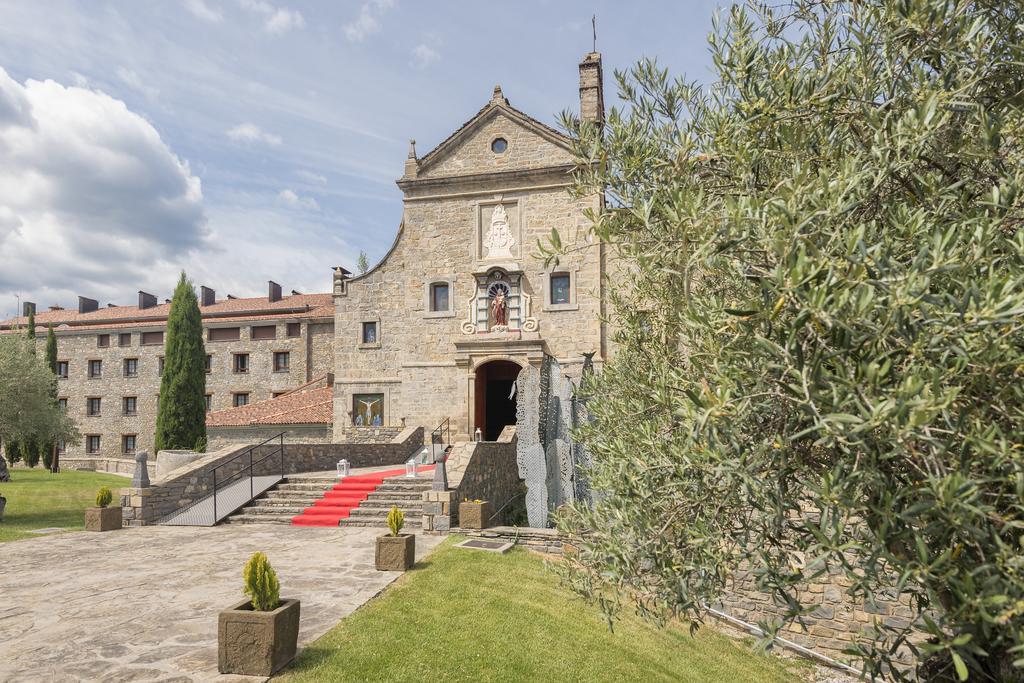 & Monasterio De Boltaña